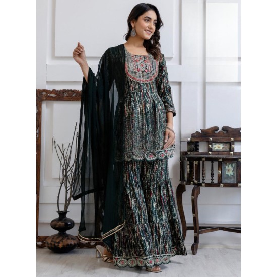 Black Fabric Reyon Suit Set