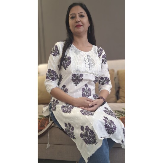 Women's White Cotton Kurti with Purple Floral Print and Embroidered Yoke